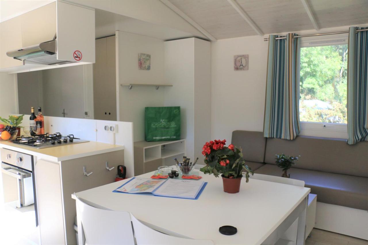 Mobile Homes By Kelair At Playa Montroig Camping Resort Tarragona Kültér fotó